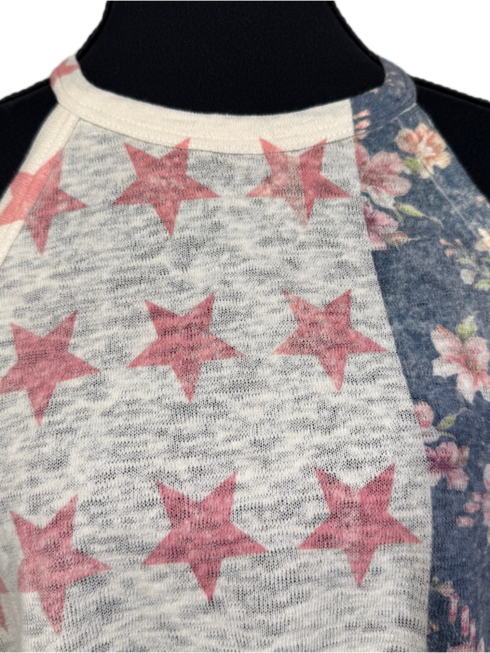 I.JOAH Patriotic Star Floral Halter Tank Top Medium Lightweight Knit - Picture 3 of 8